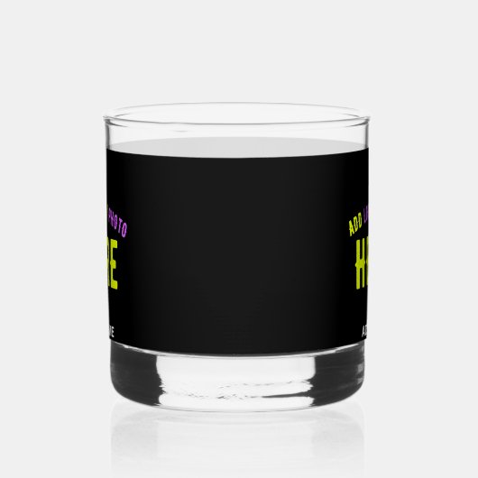 MODERNE, STYLISCH ZOLLBARE, SCHWARZE VERIFIZIERTE WHISKYGLAS (Rechts)
