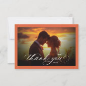 Moderne Sunset Orange Script Minimal Foto Hochzeit Dankeskarte (Vorderseite)
