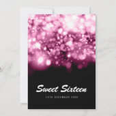 Moderne süße 16 Party rosa funkelnde Lichter Einladung (Rückseite)