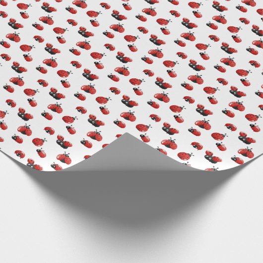 Moderne süße Ladybugs Geschenkpapier (Ecke)