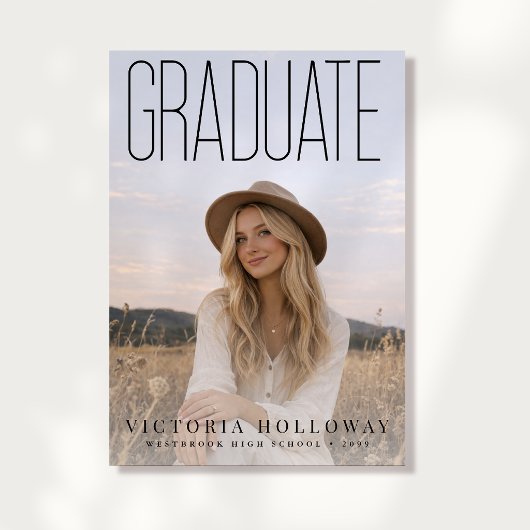 Moderne Tall-Typografie-Abschlussfeier-Einladung Einladung