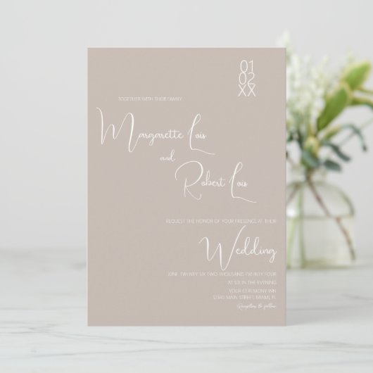 Moderne Tan White Ribbon Script Einladung Hochzeit (Stehend Vorderseite)