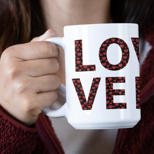 Moderne Tasse der LIEBE mit Typografie aus dem Rot