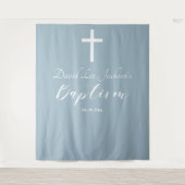 Moderne Taufe Dusty Blue Begrüßungsgrunst Wandteppich (Vorderseite)