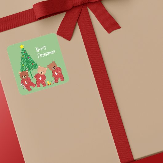 Moderne Teddybären in Weihnachten Pajamas mit Bäum Quadratischer Aufkleber