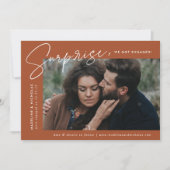 Moderne Terracotta Foto Verlobung Ankündigung (Vorderseite)