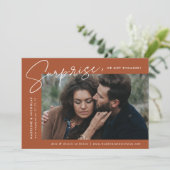 Moderne Terracotta Foto Verlobung Ankündigung (Stehend Vorderseite)