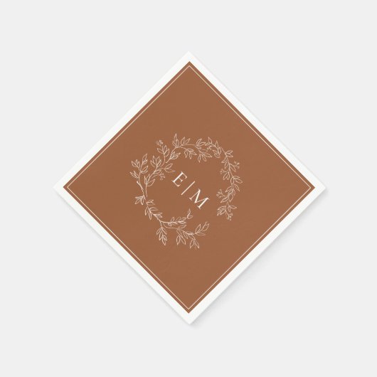 Moderne Terracotta Leafy Wappen Monogram Wedding Serviette (Ecke)