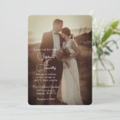 Moderne Terracotta Minimalistisches Foto Hochzeit Einladung (Stehend Vorderseite)