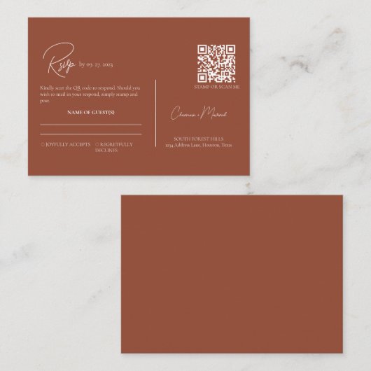Moderne Terracotta QR Code Skript Hochzeit RSVP Begleitkarte (Vorne/Hinten)