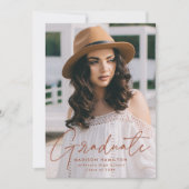 Moderne Terracotta Script Foto Graduation Party Einladung (Vorderseite)