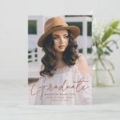 Moderne Terracotta Script Foto Graduation Party Einladung (Stehend Vorderseite)