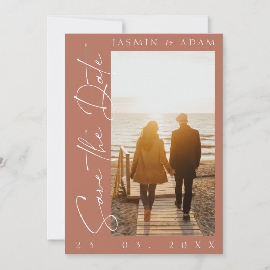 Moderne Terracotta Script Foto Wedding Save The Date (Vorderseite)