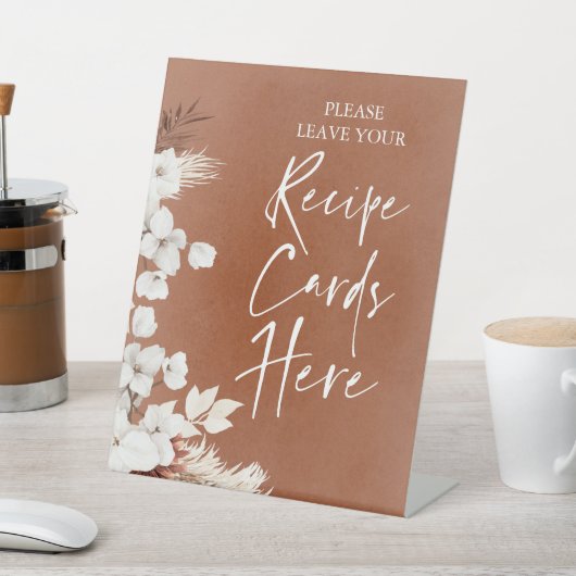 Moderne Terracotta Weißer Blumenzitat Sockelschild (In SItu)