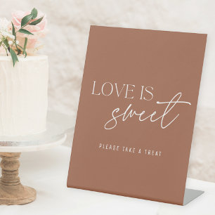 Moderne Terrakotta-Liebe ist süße Hochzeitstisch-D Sockelschild
