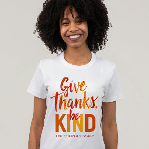 Moderne Terrakotta-Orange Give Thanks Pinsel Schri T-Shirt