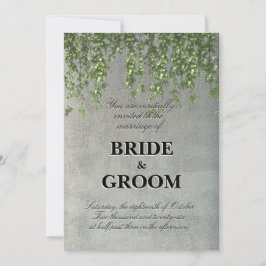 Moderne Texturierte Betonwand mit grünen Reben Einladung