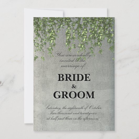 Moderne Texturierte Betonwand mit grünen Reben Mit Einladung (Vorderseite)