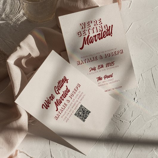 Moderne Tiefrote Retro-Fette Einzigartige QR-Code- Einladung