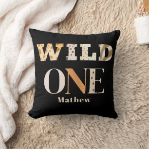Moderne Tierprint-Wild-One-Safari-Erstgeburtstag Kissen
