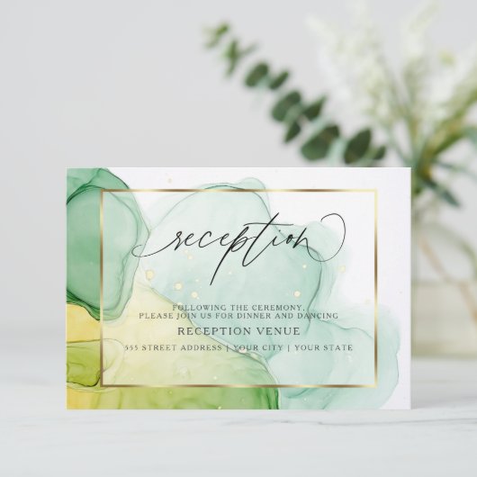 Moderne Tintenpatronen Lebende Grüntöne und Golds Einladung (Stehend Vorderseite)