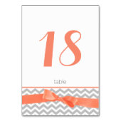 Moderne Tischnummer Card Zigzag und Coral Bow (Vorderseite)