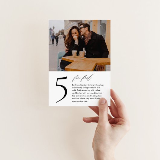 Moderne Tischnummer mit Foto und Spaß