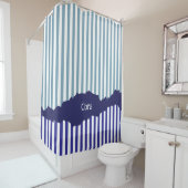 Moderne Torn White Stripes Blue Layered Name Duschvorhang (Beispiel)