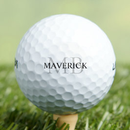 Moderne Trauzeugen geben dem Vater des Vathers Day Golfball