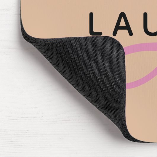 Moderne, trendige Beige Pink Script Monogram Mousepad (Ecke)