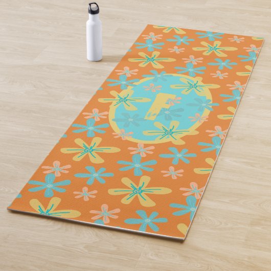 Moderne, trendige, bläserne, gelbe Cyan-Monogramm Yogamatte (Beispiel)