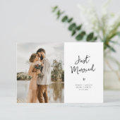 Moderne trendige Herz-Drehbuch-Hochzeitsankündigun Dankeskarte (Stehend Vorderseite)