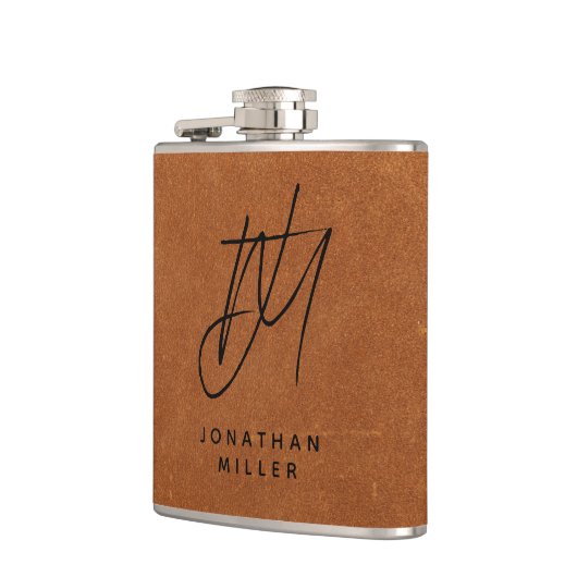 Moderne, trendige Monogramm-Sable-Brown-Leder-Flas Flachmann (Links)