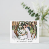Moderne, trendige Script-Liebe dank Wedding Foto Postkarte (Stehend Vorderseite)