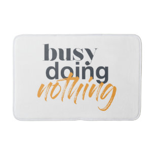 Moderne, trendige, urbane Gestaltung von Busy Doin Badematte