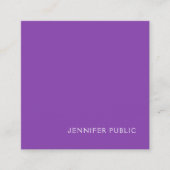 Moderne Trending Elegante Violet Seide Finish Luxu Quadratische Visitenkarte (Vorderseite)