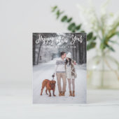 Moderne Trendy Pinsel Script Foto Happy New Year Postkarte (Stehend Vorderseite)