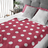 Moderne Trendy Red Magenta Polka Dots Fleecedecke