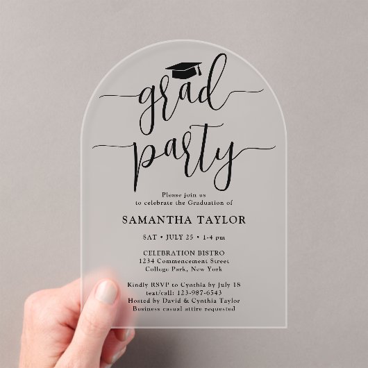 Moderne Trendy Script Graduation Party Translucent Acryleinladungen (Insitu (Handheld))