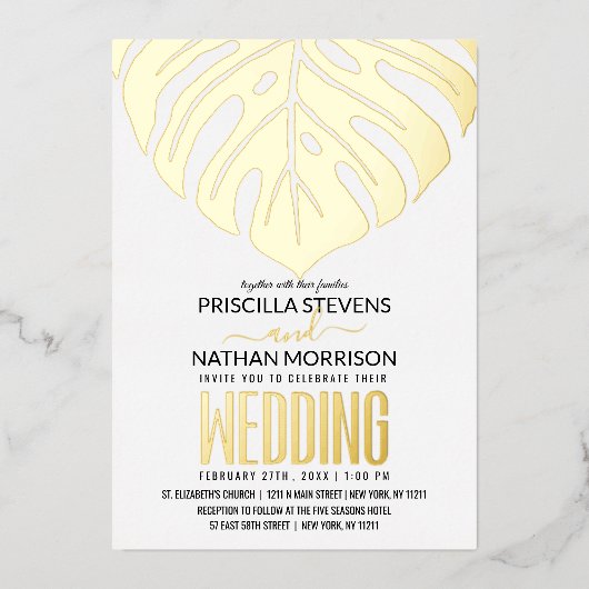 Moderne Tropical Swiss Cheese Leaf Gold Wedding Folieneinladung (Vorderseite)