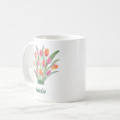 Moderne Tulpen-Monogramm Kaffeetasse (Vorderseite Links)