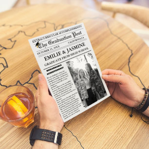 Moderne Twin Abschluss Newspaper High School Einladung