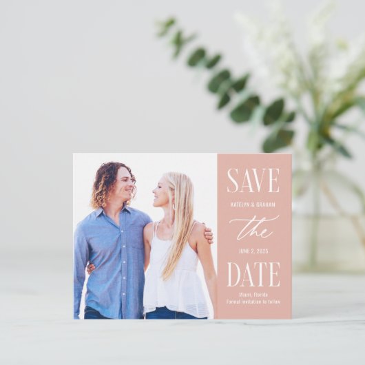 Moderne, TYP EDITABLE FARBE Save the Date Postkarte (Stehend Vorderseite)