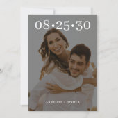 Moderne Typografie 2 Foto Hochzeit Save The Date (Vorderseite)