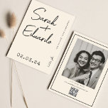 Moderne Typografie B&W Handwriter Foto Qr Code Save The Date<br><div class="desc">Typografie Einfaches künstlerisches Foto Qr Code</div>
