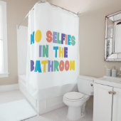 Moderne Typografie Duschvorhang (Beispiel)