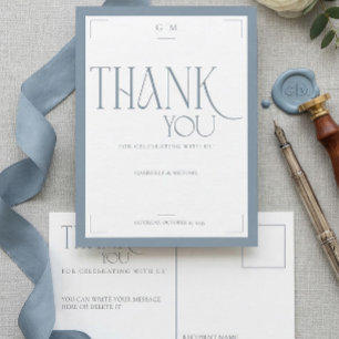 Moderne Typografie Dusty Blue Hochzeits-Dankeskart Postkarte
