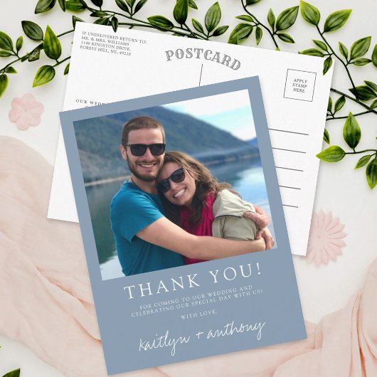 Moderne Typografie Dusty Blue Minimalistisches Fot Postkarte