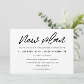 Moderne Typografie einfach Neuer Plan Hochzeit Upd Einladung (Stehend Vorderseite)