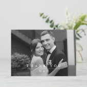 Moderne Typografie Einfaches elegantes Hochzeitsfe Dankeskarte (Stehend Vorderseite)